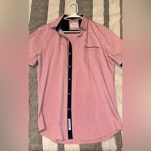 Men’s short sleeve button up shirt - Medium